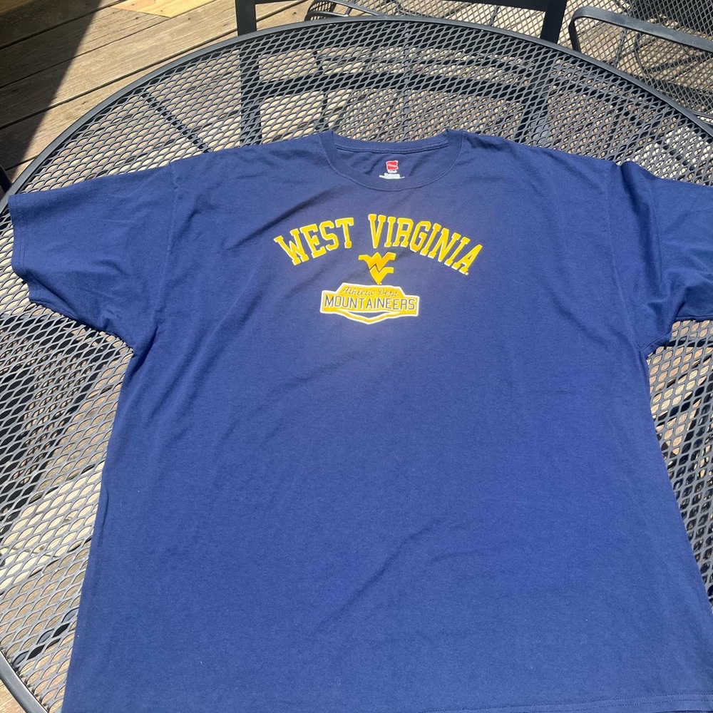 West Virginia athletic dept mountaineers vintage tee size 3XL like new